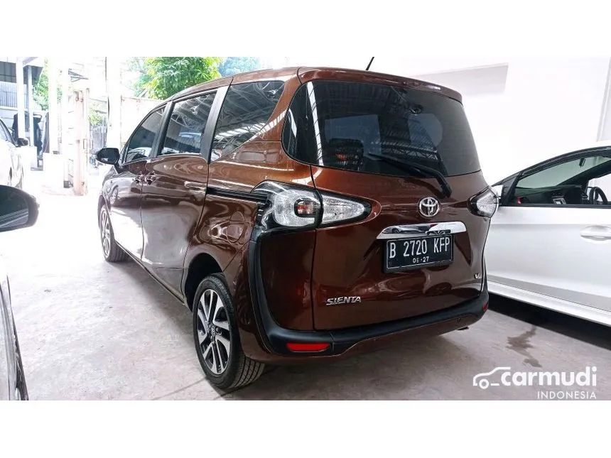 2017 Toyota Sienta V MPV