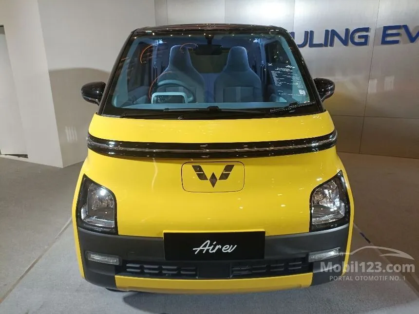 Jual Mobil Wuling EV 2024 Air ev Standard Range di DKI Jakarta Automatic Hatchback Kuning Rp 219.000.000