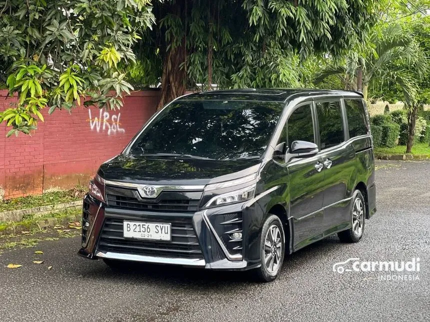 2018 Toyota Voxy MPV