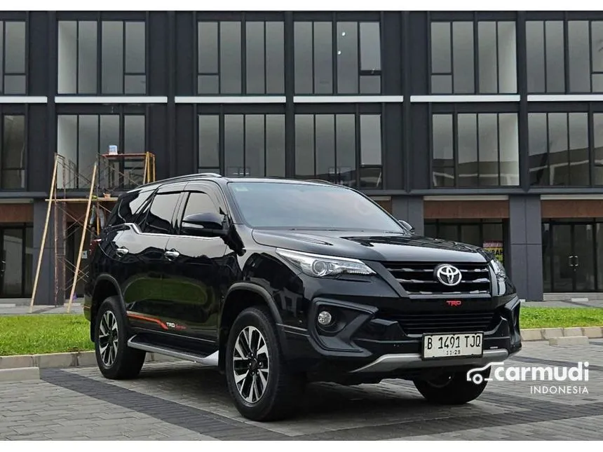 2018 Toyota Fortuner VRZ TRD 4X2 SUV