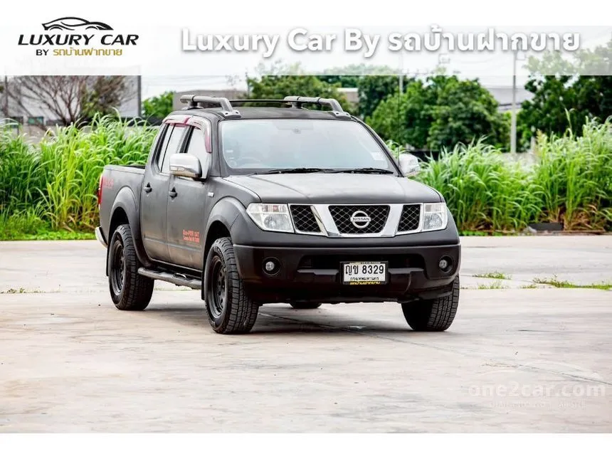 2011 Nissan Frontier Navara LE Double Cab Pickup