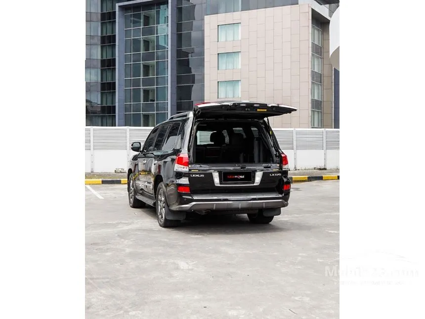 2014 Lexus LX 570 SUV