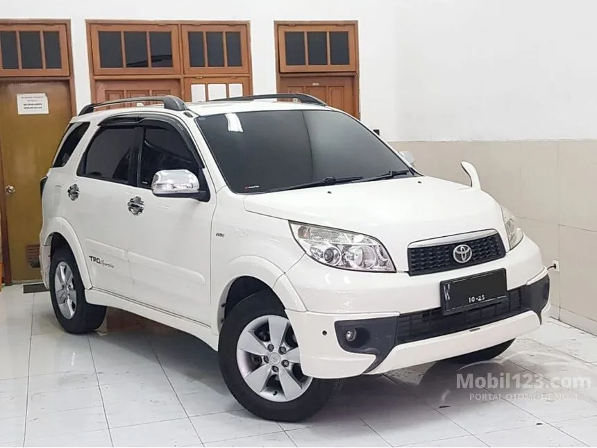 Jual Mobil Toyota Rush 2014 TRD Sportivo 1.5 di Jawa Timur Manual SUV Putih Rp 160.000.000