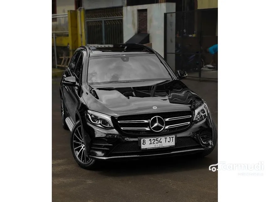 2020 Mercedes-Benz GLC200 AMG Line SUV