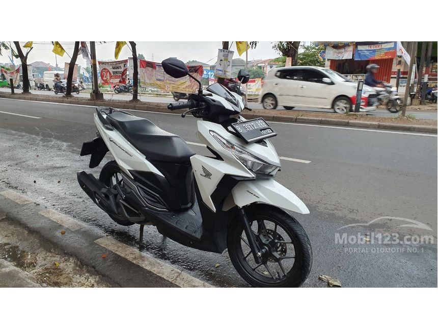 Jual Motor Honda Vario  2017 150 Automatic 0 2 Di Dki Jakarta