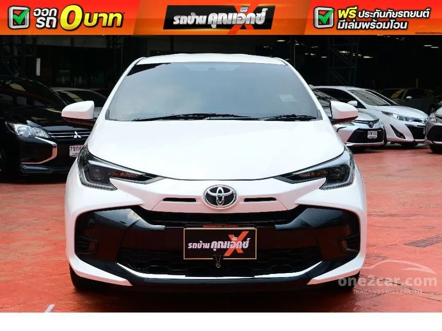 2023 Toyota YARIS Entry Hatchback