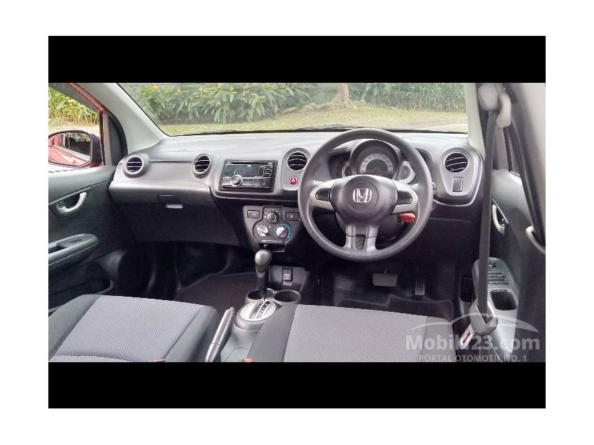 Jual Mobil Honda Brio 2015 E 1.2 di Jawa Timur Automatic 