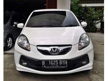 Honda Brio E CVT 2013 AT white elegant , TDP 8 juta aja , Mumer wow