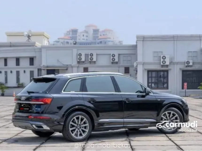 2023 Audi Q7 TFSI Quattro MHEV S-Line SUV