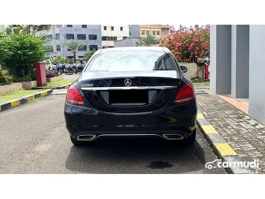 2016 Mercedes-Benz C200 Avantgarde Sedan