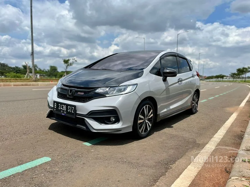 Jual Mobil Honda Jazz 2019 RS 1.5 di DKI Jakarta Manual Hatchback Abu