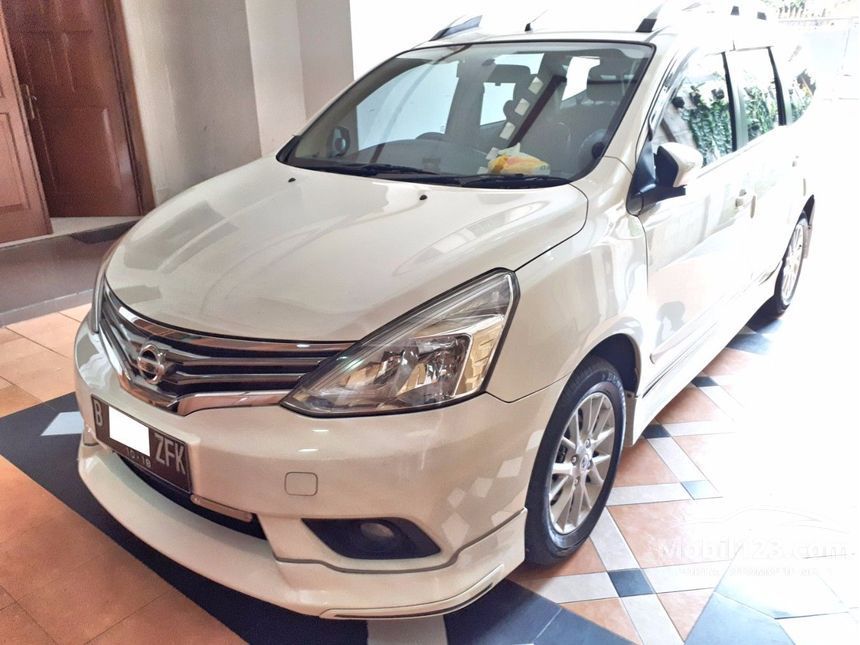  Jual  Mobil  Nissan Grand  Livina  2013 Highway Star 1 5 di  