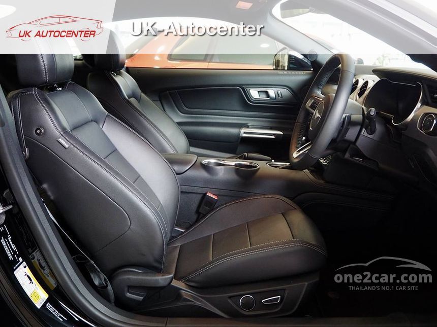 2019 Ford MUSTANG EcoBoost Coupe