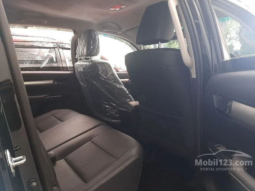 2025 Toyota Hilux V Double Cab 4X4 Pickup