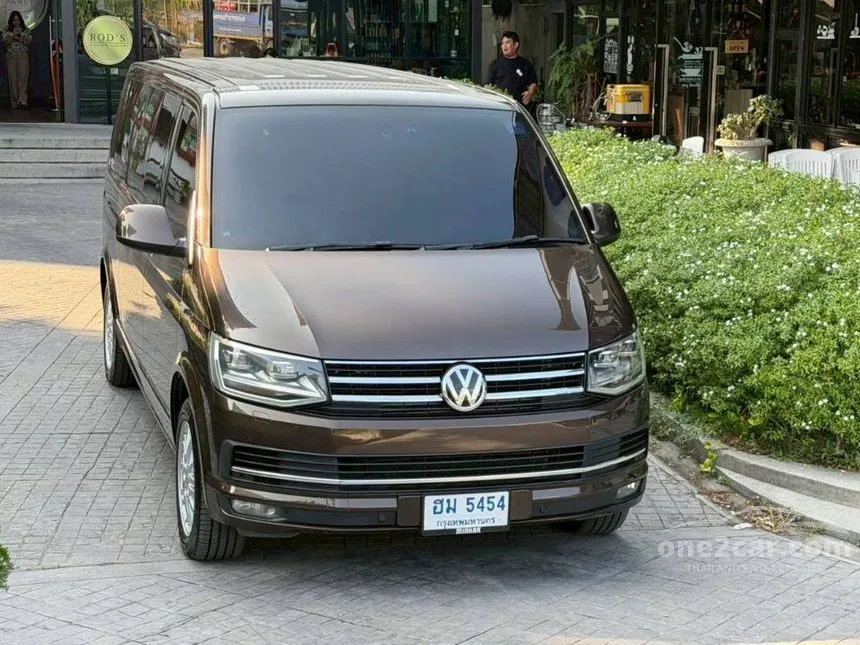 2018 Volkswagen CARAVELLE TDi Comfortline Van