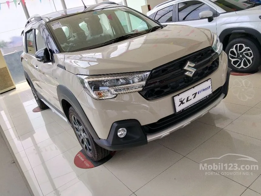 2026 Suzuki XL7 Alpha Hybrid (Two tone) SUV