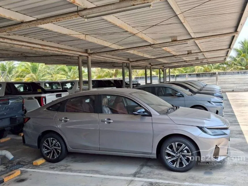 2026 Toyota Yaris Ativ Premium Luxury Sedan
