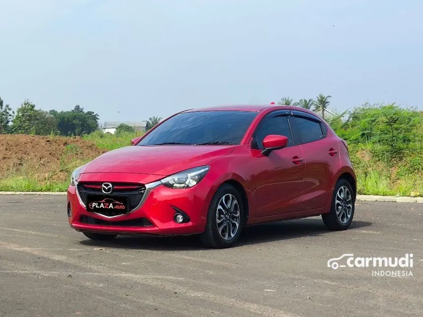 2015 Mazda 2 R Hatchback