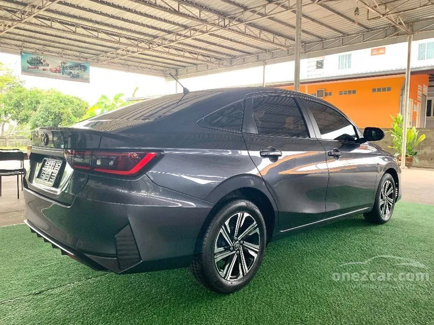 2023 Toyota Yaris Ativ Sport Sedan