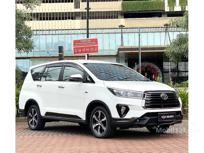 Jual Mobil Toyota Kijang Innova 2021 Venturer 2.0 di DKI Jakarta Automatic MPV Putih Rp 350.000.000
