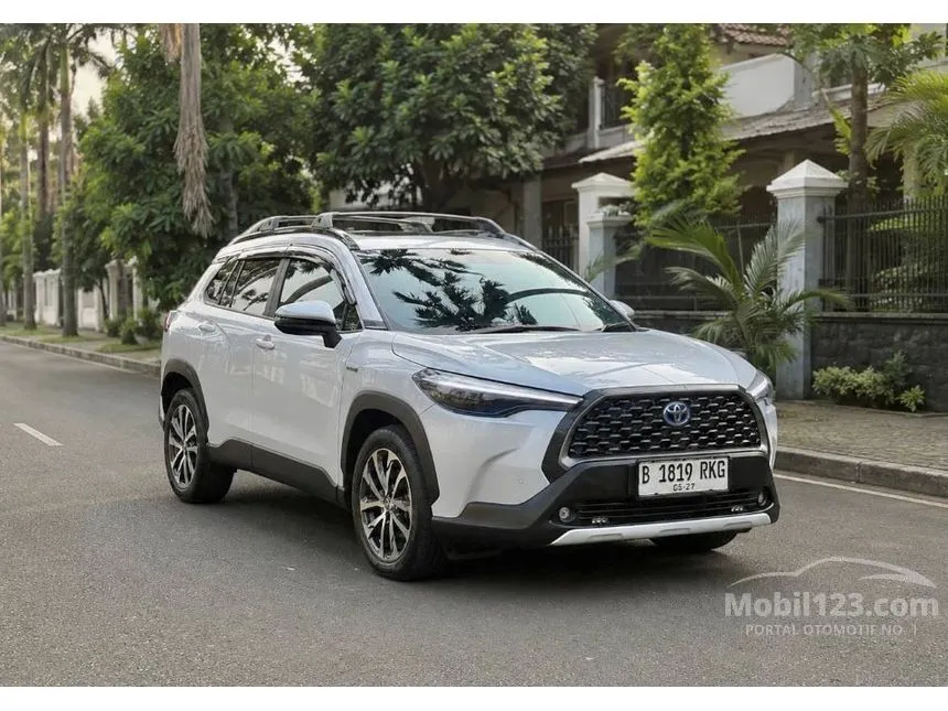 2022 Toyota Corolla Cross Hybrid SUV