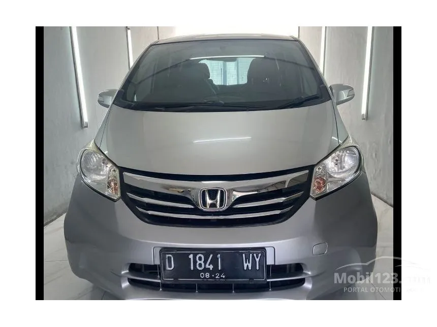 Jual Mobil Honda Freed 2014 S 1.5 di Jawa Barat Automatic MPV Silver Rp 160.000.000