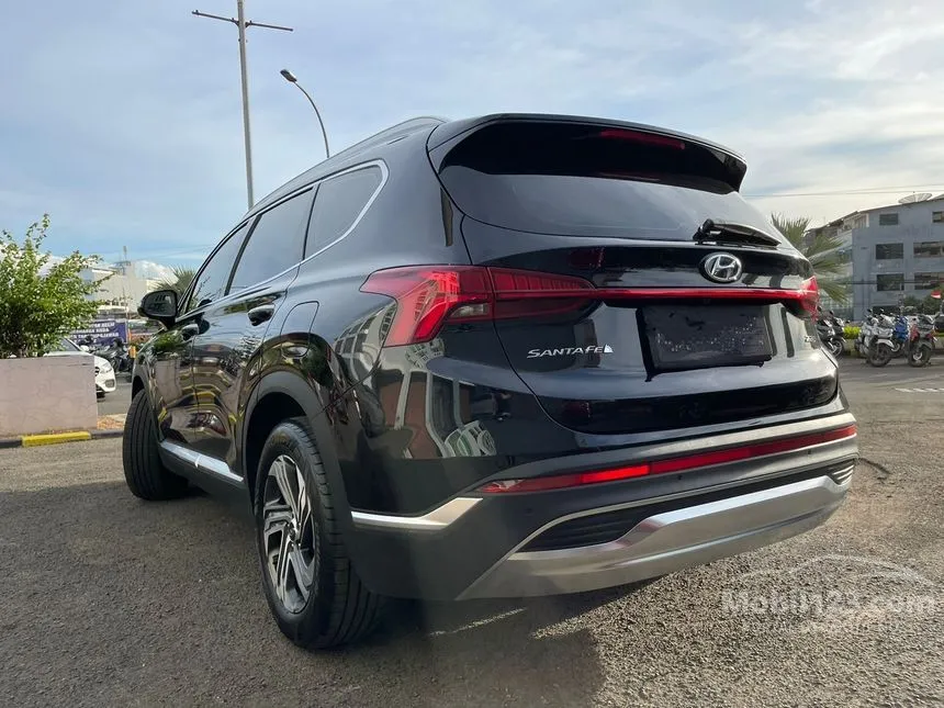Jual Mobil Hyundai Santa Fe 2022 CRDi Signature 2.2 di DKI Jakarta ...