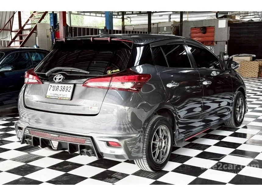 2018 Toyota YARIS G Hatchback