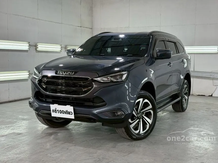 2023 Isuzu MU-X Ultimate SUV