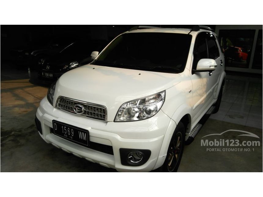 Jual Mobil Daihatsu Terios 2013 TX ADVENTURE 1.5 di Jawa 