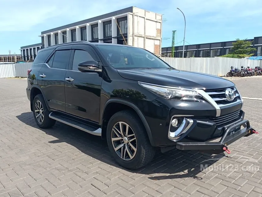Jual Mobil Toyota Fortuner 2019 VRZ 2.4 di Banten Automatic SUV Hitam Rp 415.000.000