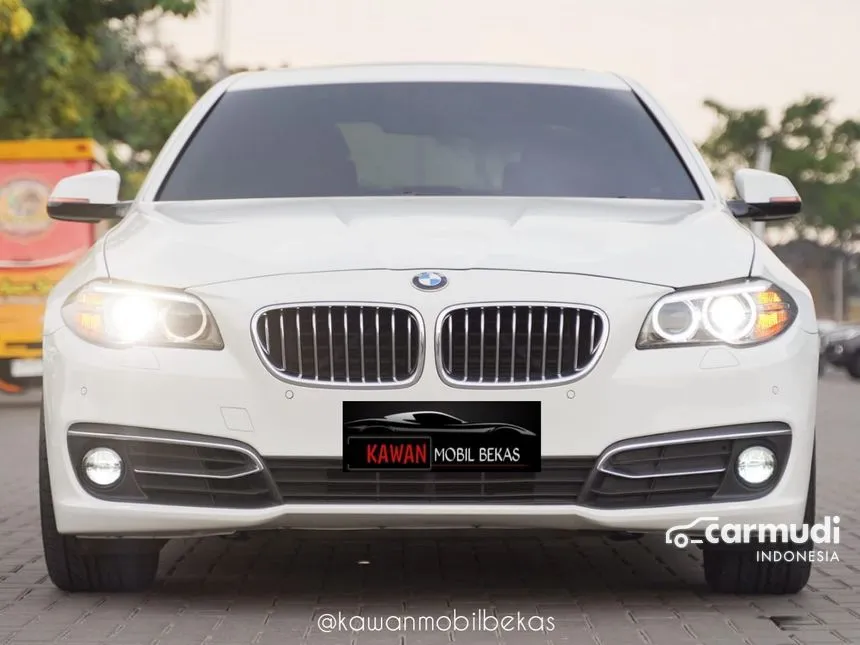 2016 BMW 520i Luxury Sedan