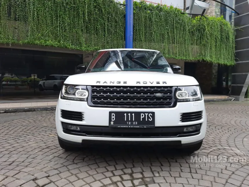 Jual Mobil Land Rover Range Rover 2017 Vogue 3.0 di Jawa Barat ...