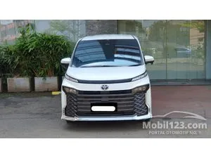 2022 Toyota Voxy 2.0 (Premium Color) MPV