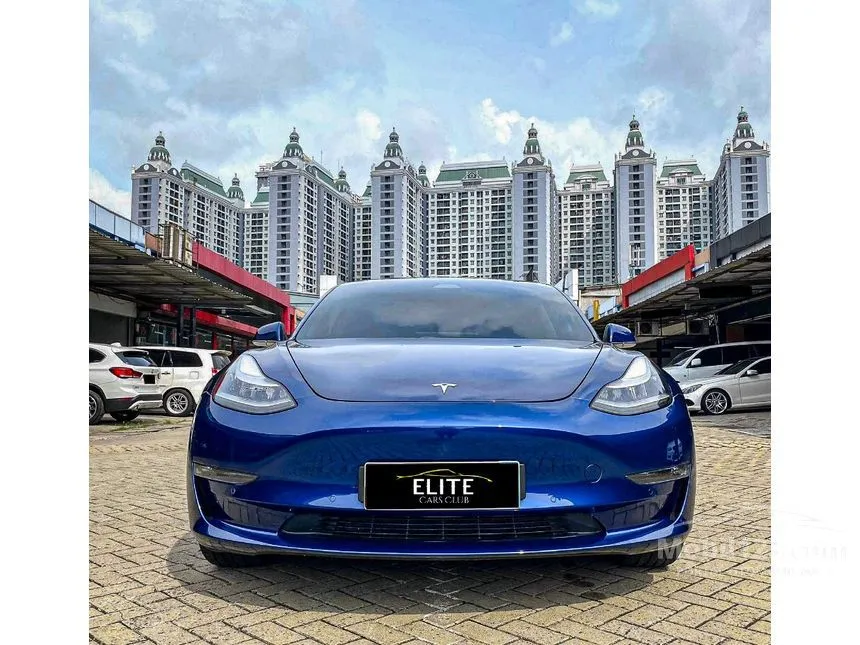 2019 Tesla Model 3 Standard Range Sedan