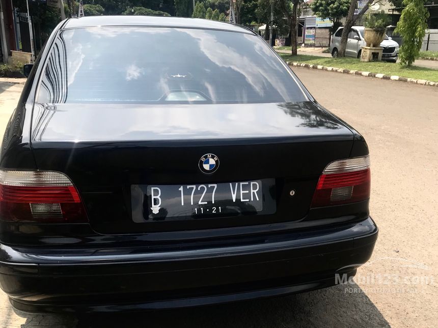 1997 BMW 528i E39 2.8 Automatic Sedan