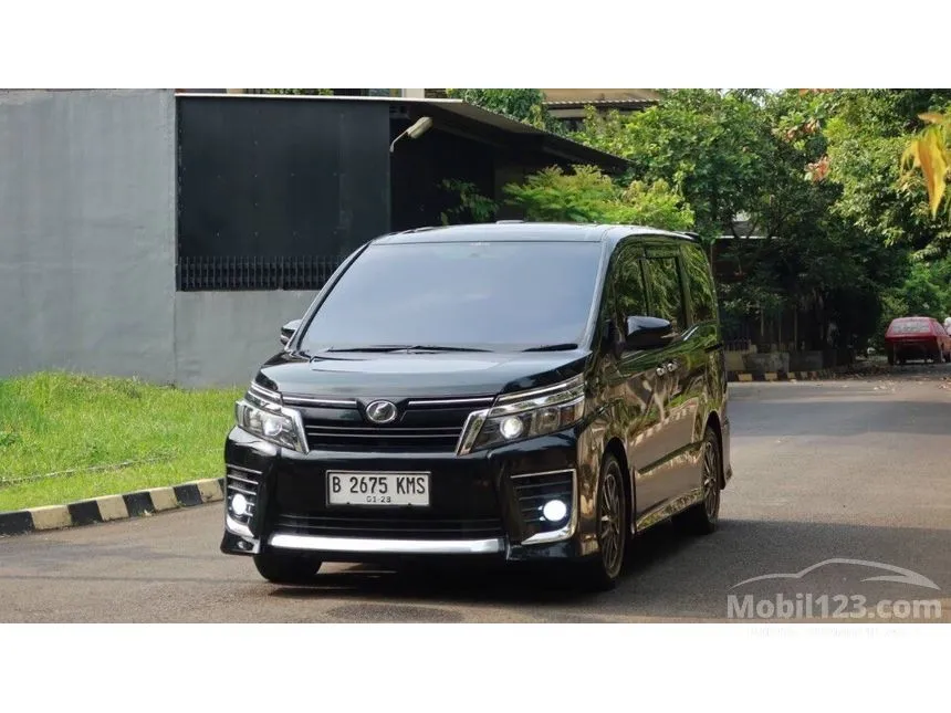 Jual Mobil Toyota Voxy 2014 2.0 di DKI Jakarta Automatic Wagon Hitam Rp 280.000.000