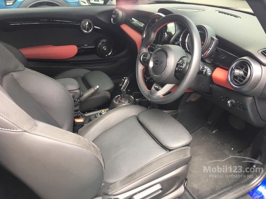 2019 MINI Cooper S Hatchback