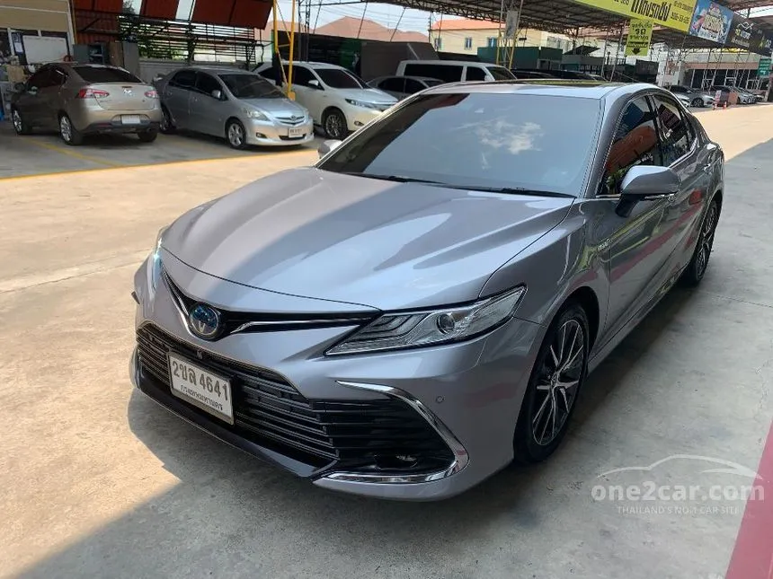 2022 Toyota CAMRY HEV Premium Luxury Sedan