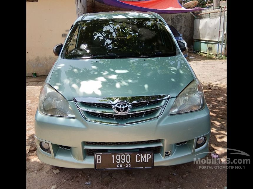 Legenda Jalanan: Mengupas Toyota Avanza Hijau dan Fenomenanya