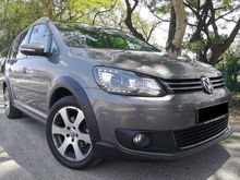 Volkswagen Cross Touran 1.4 (A) MPV 7Seats Sunroof Like New Car Under Warranty Volkswagen