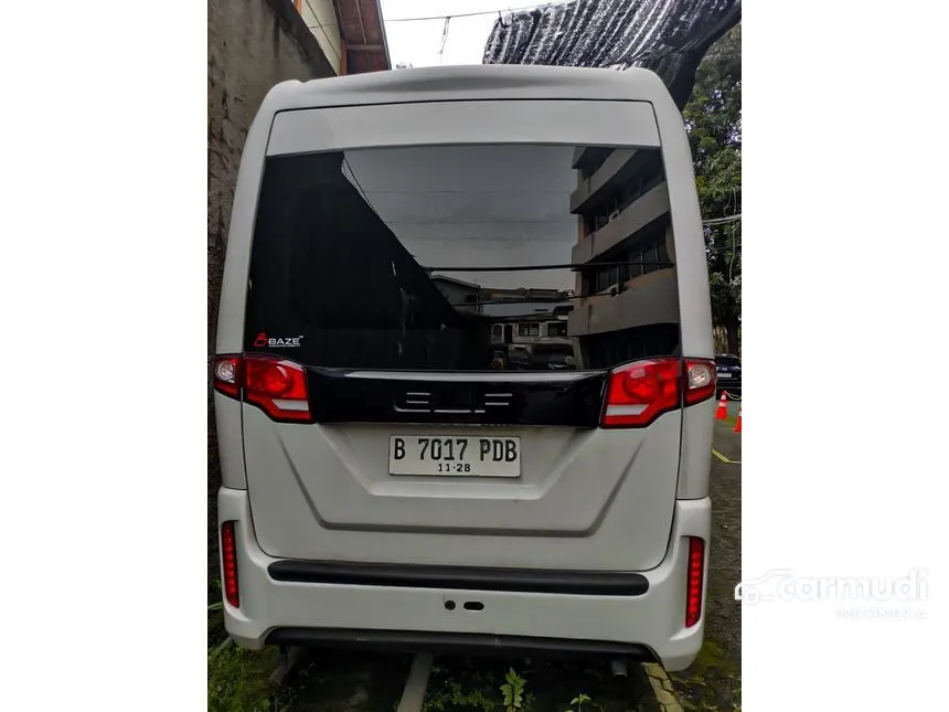 2022 Isuzu Elf NLR Truck