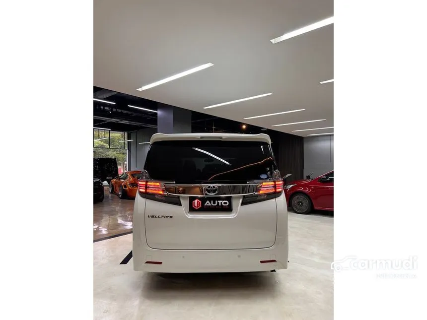 2015 Toyota Vellfire X MPV
