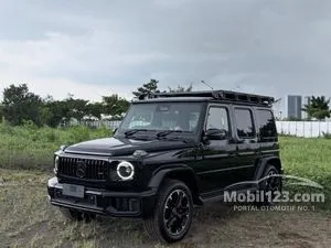 2026 Mercedes-Benz AMG G63 4.0 Offroad Pro SUV, Carbon Fibre Trim Interior Package