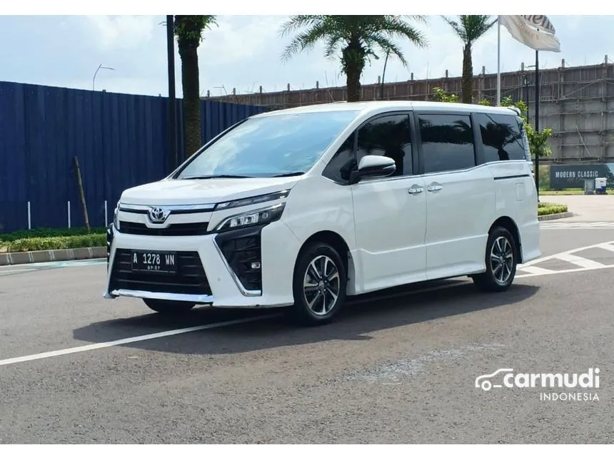 2019 Toyota Voxy MPV
