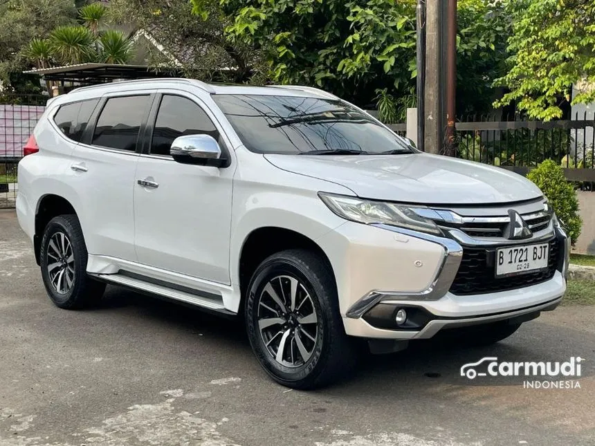 2017 Mitsubishi Pajero Sport Dakar 4X2 SUV