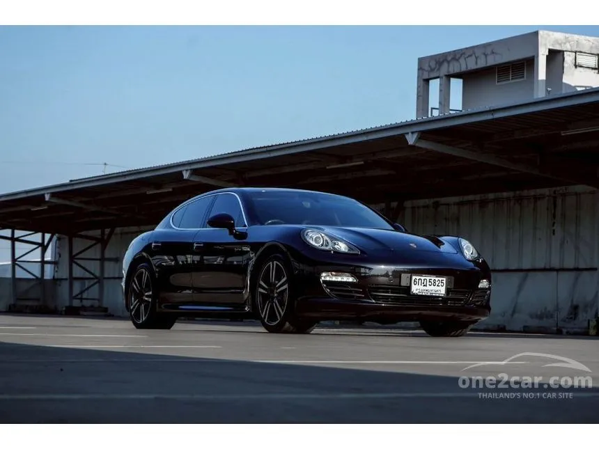 2013 Porsche PANAMERA S Hybrid Sedan