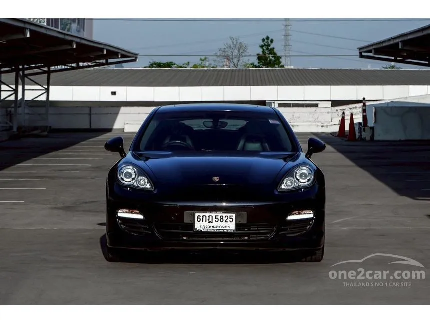 2013 Porsche PANAMERA S Hybrid Sedan