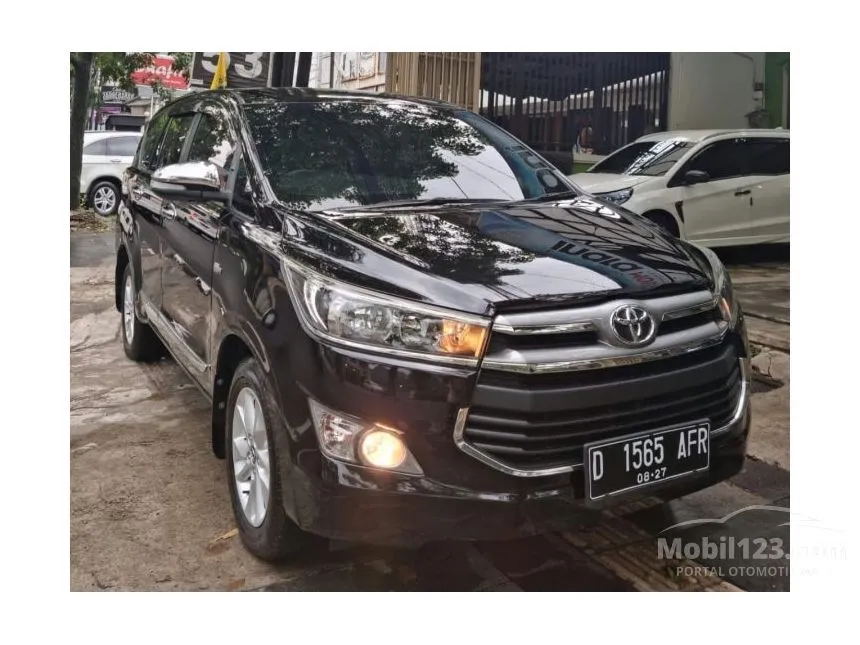Jual Mobil Toyota Kijang Innova 2017 V 2.0 di Jawa Barat Manual MPV Hitam Rp 279.000.000