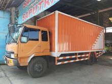 2014 Mitsubishi Fuso 220Ps/FM-517HL Trucks Box Long sasis. (Bisa kredit). Antik